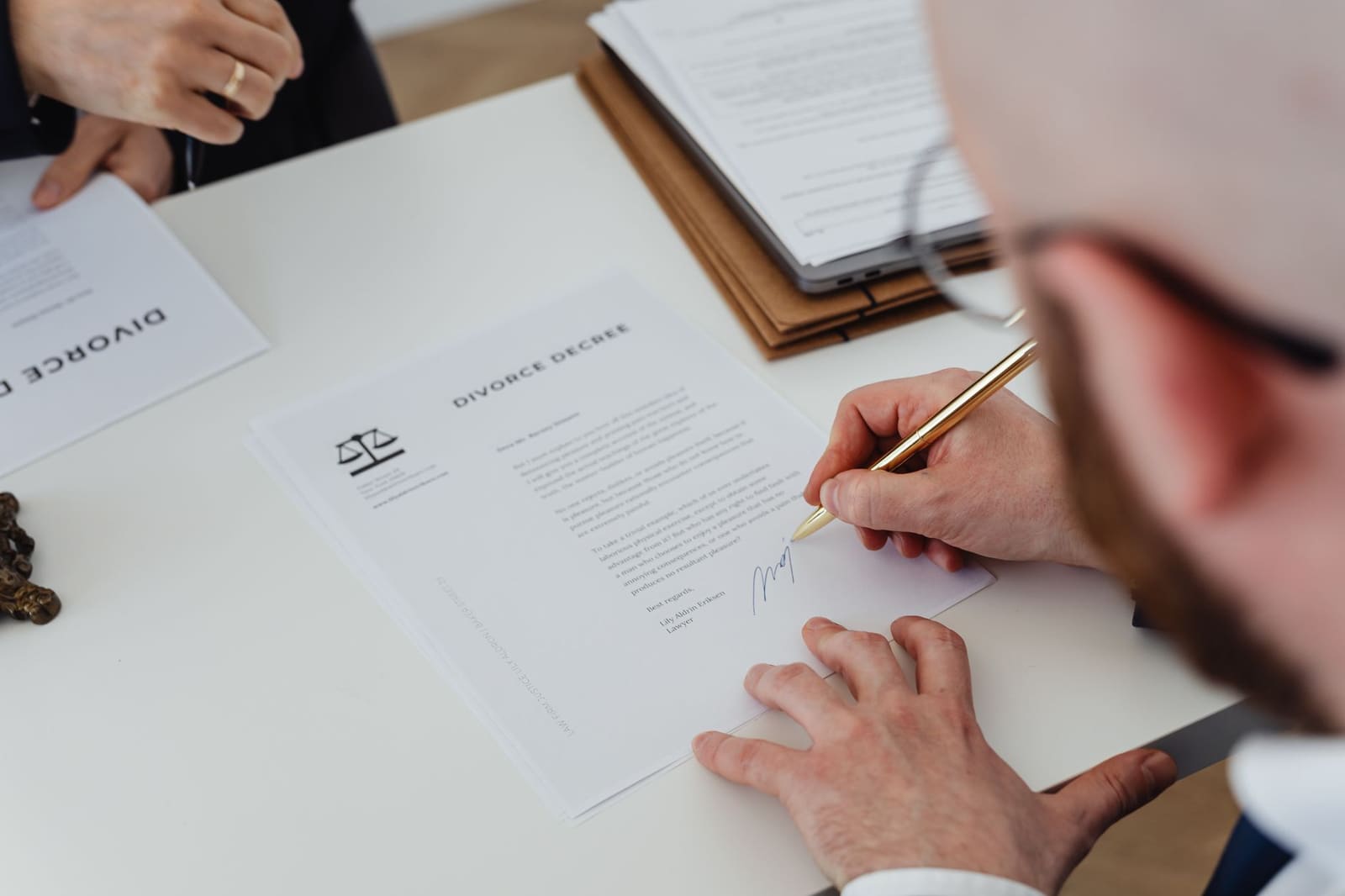 Frais de notaire achat maison : calcul exact et astuces 2025
